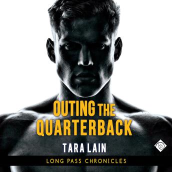 Outing the Quarterback (Unabridged)